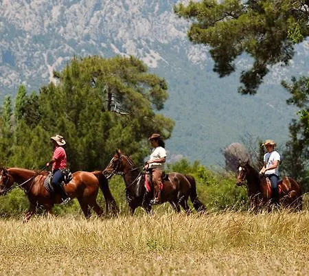 Berke Ranch&nature 3*